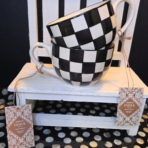 🏁 Black & White Checkered Mug Set of 2 – Farmhouse Style – Brand New w/ Tags.